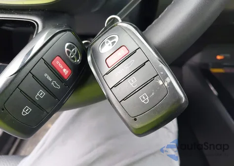 2025 Toyota Camry Xse z USA, uszkodzony, nr VIN 4T1DBADK4SU007747